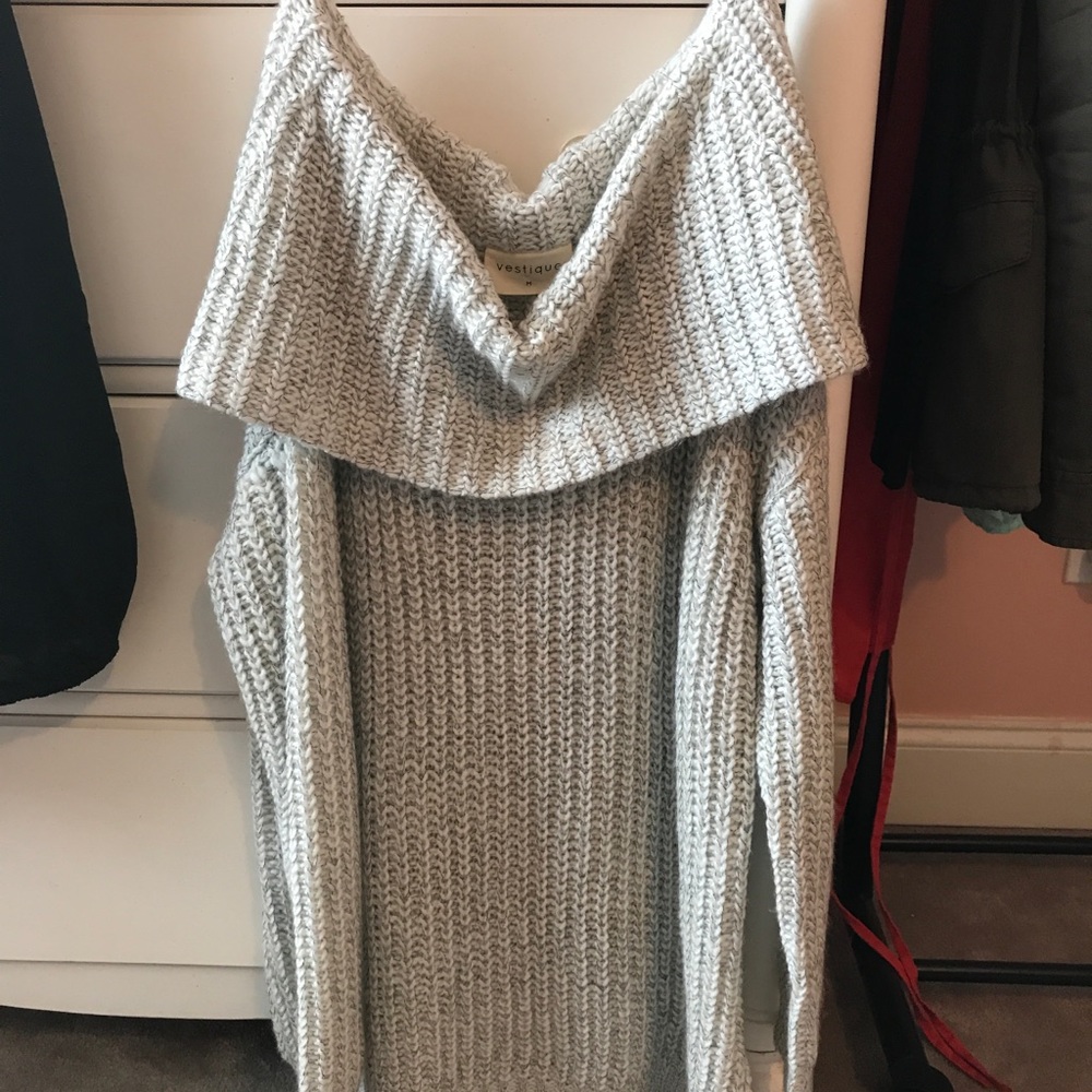 Super cute and cozy off the shoulder top!